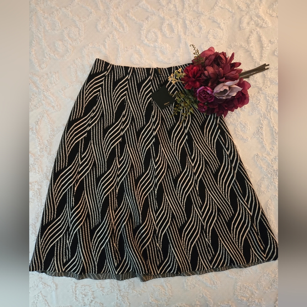Womens' Skirt